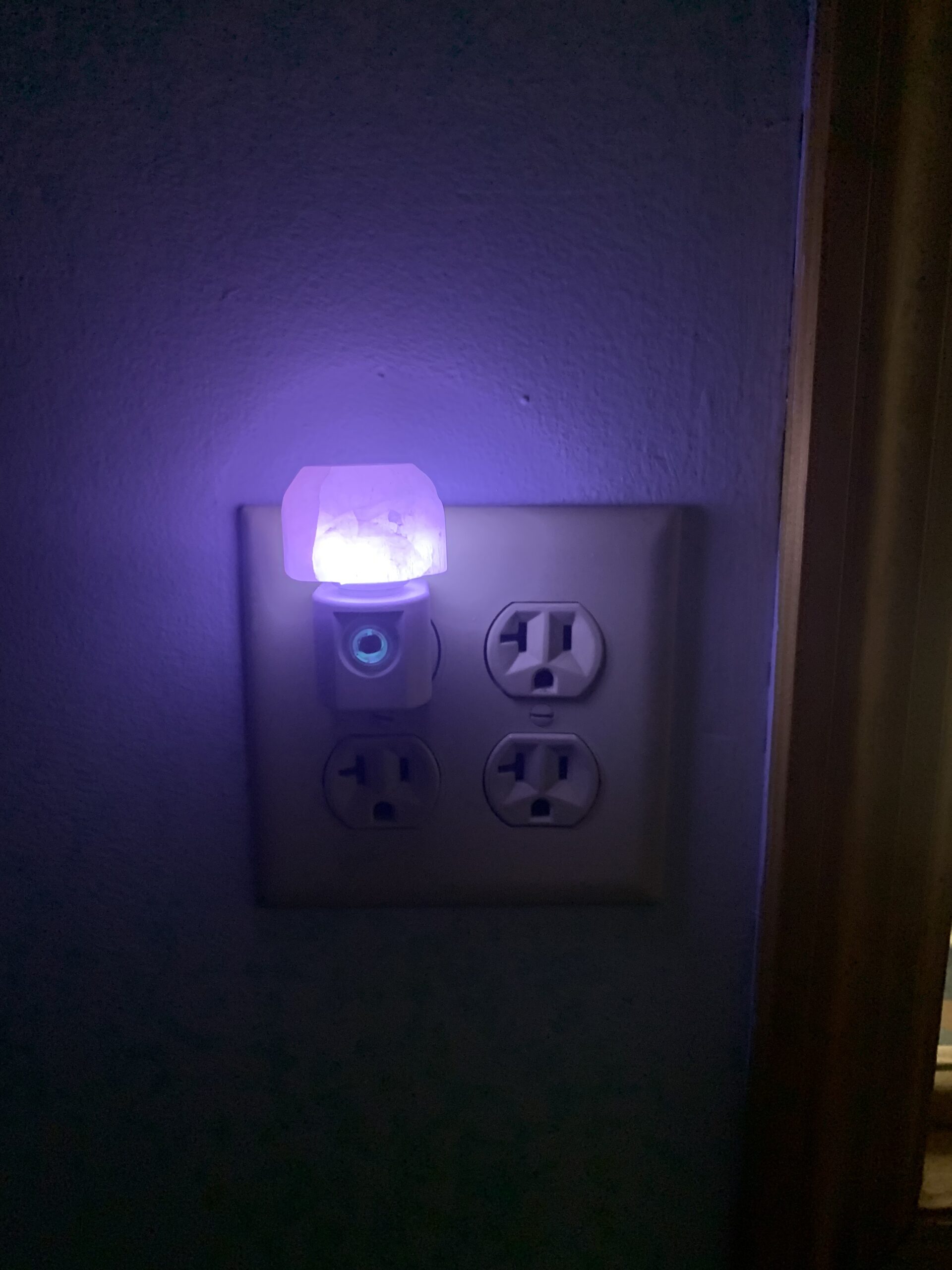 Rose Quartz Stone Night Light – With Day/Night Sensor - Image 3